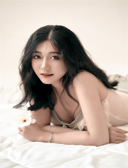 《镇域明王》剪辑手法历史分析：节奏把控与转场技巧探讨，中文字幕